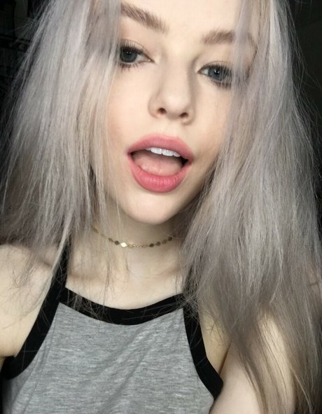 Fauxre porn model picture