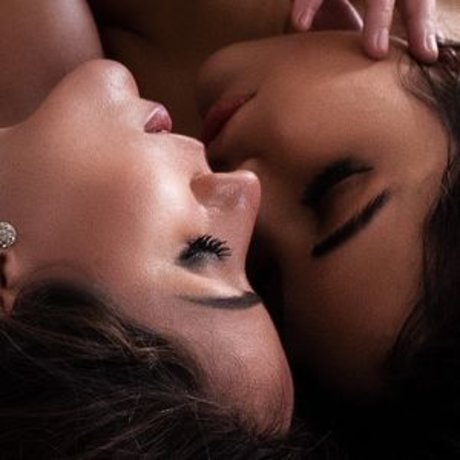 Aurelie Gomes model exclusive images