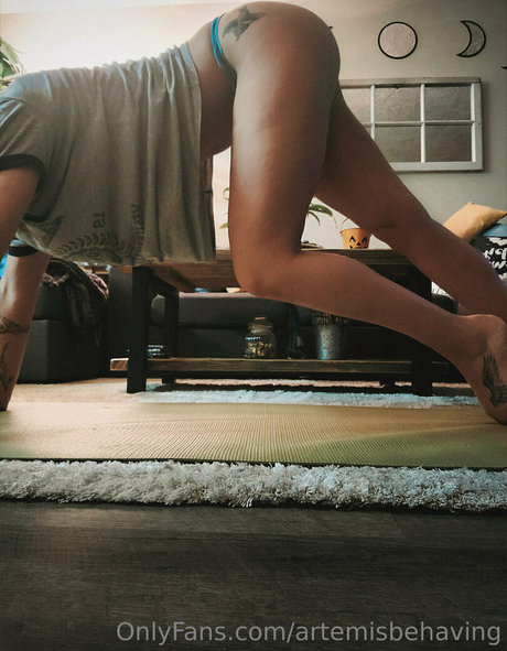 artemisbehaving free star picture