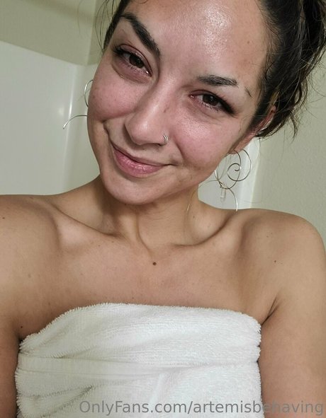 artemisbehaving model photos