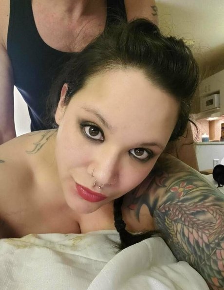 jayleneswallows star free pic