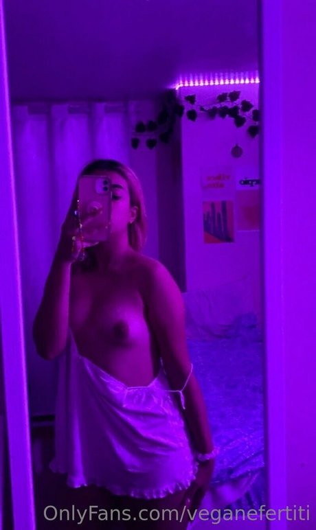 veganefertiti beautiful actress photos