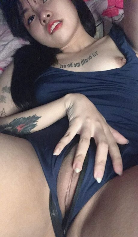 on1ashie nudes model pics