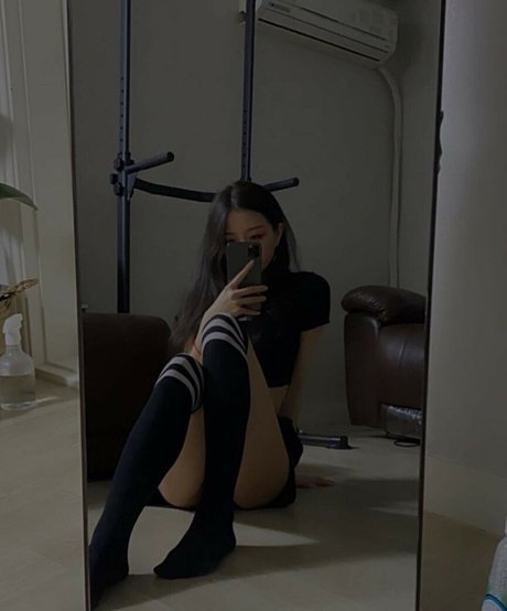 satanmate beautiful model photo