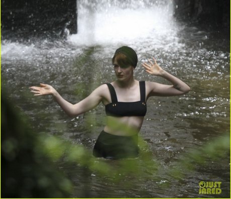 Florence Welch model beautiful picture