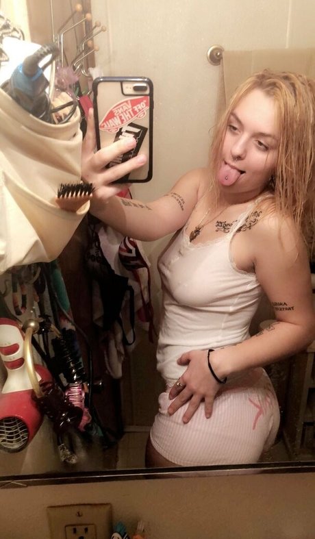 thatoneforeignn free model gallery