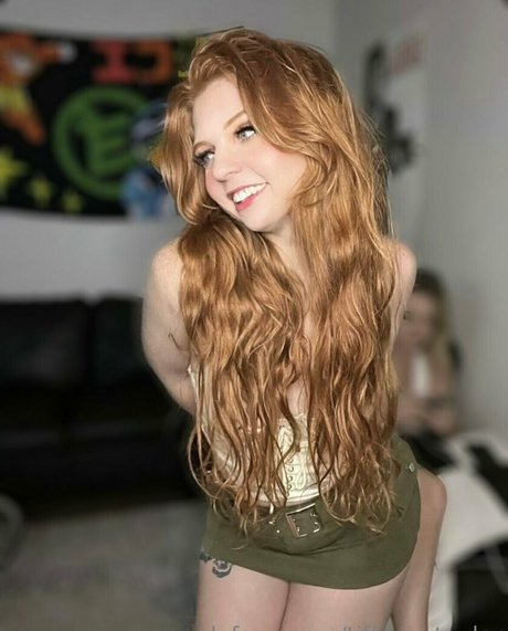 Tiffany Taylor model perfect images