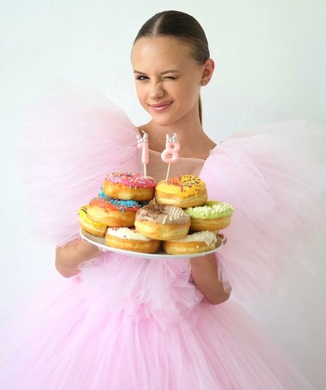 Kristina Shmidt model nude pictures