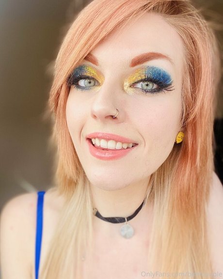 bimfcouple erotic star image