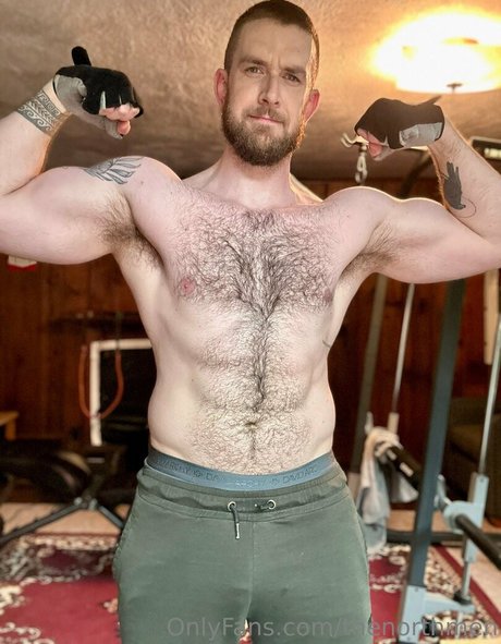 thenorthmen star nude pics