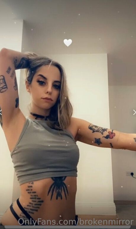 Brokenmirror__ sex star pic