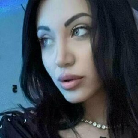 Brokenmirror__ pretty actress galleries