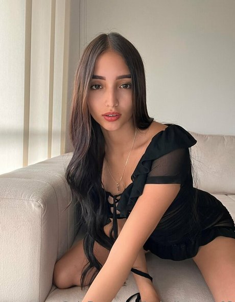 isabellatorres03 erotic model galleries