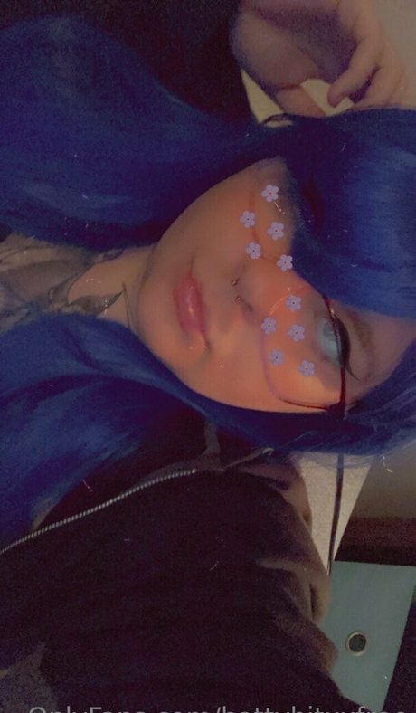 battybitxxfree star hot photo