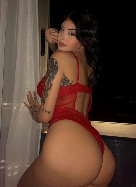 Paaaubg pornstar pretty gallery