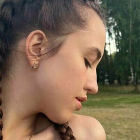 your lavinia exclusive model galleries