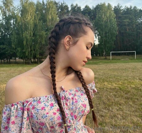 your lavinia best star photos