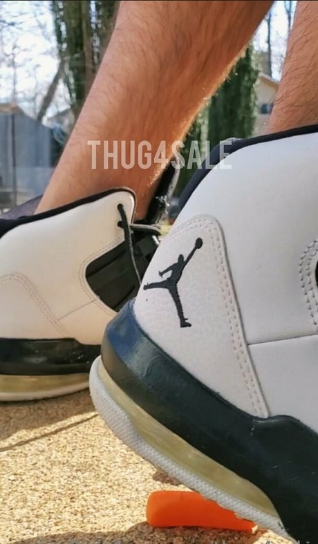 thug4sale free model picture