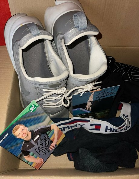 snkrs uncensored model beautiful pictures