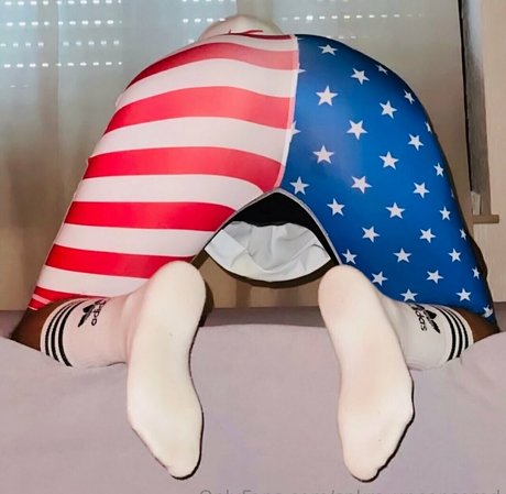 snkrs uncensored perfect actress archive