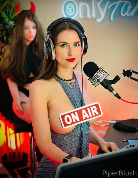 piperblushfree model art galleries