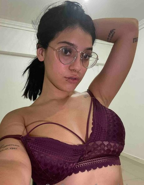 hannababyxx naked model pics