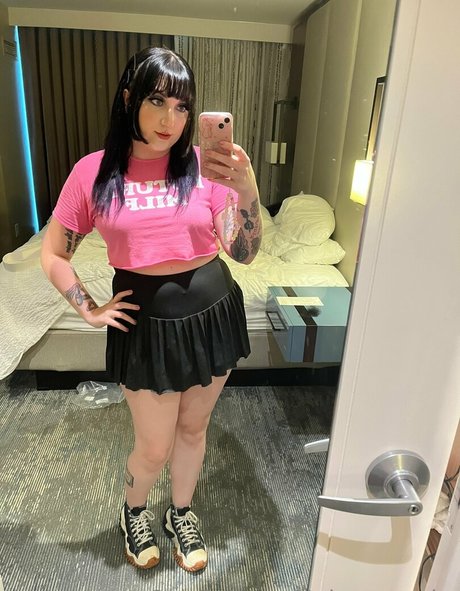 wheresgooby model top pic