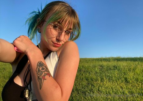 adylasworld erotic model archive