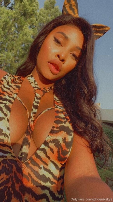 phoenixskye erotic star pics