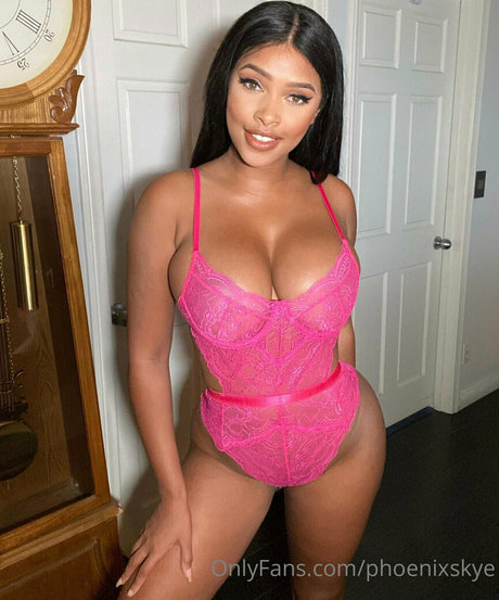 phoenixskye nice pornstar pic