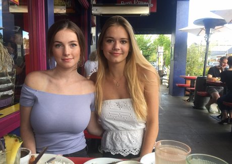 Lizzydm model nude img