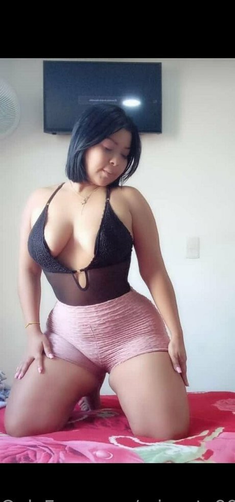 crisanto999 pornstar naked photos