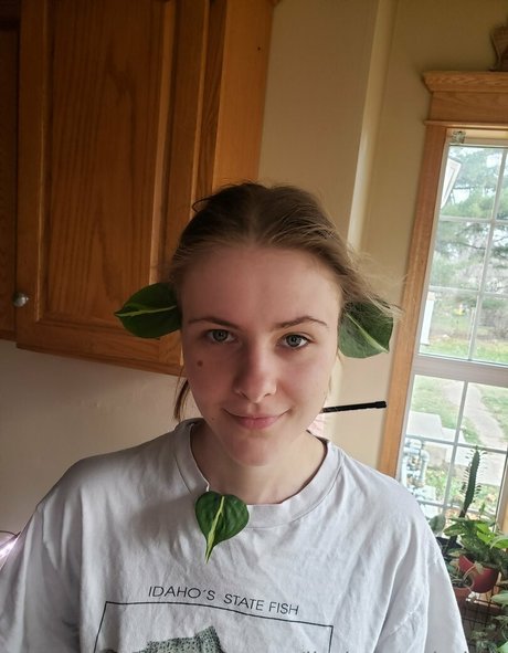 lizziegetschoked naked actress gallery