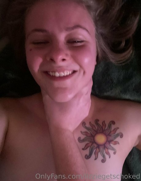 lizziegetschoked nice actress images