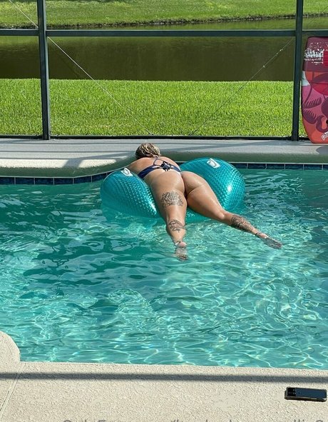 hooked on mollie2 model nice img