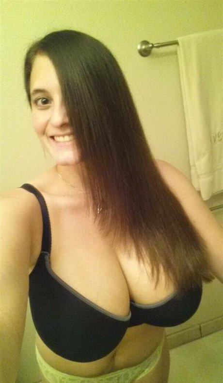 Sundreams90 pornographic actress pictures