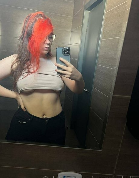 creamy kelly pornstar top pic