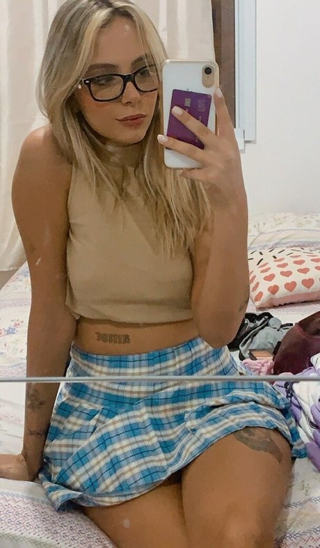 Calistah exclusive model images