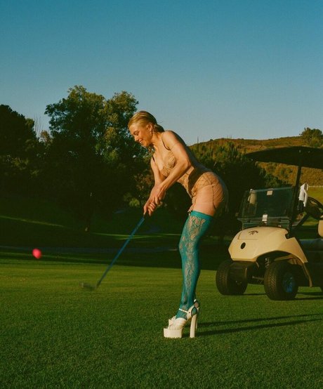 Phoebe Bridgers nudes actress img