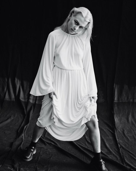 Phoebe Bridgers hot pornstar img