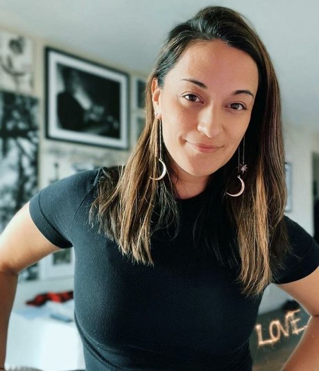 Sara Tomko pornstar free galleries