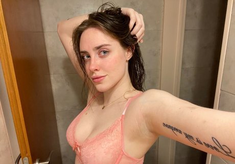 Magui Ansuz hot actress pictures