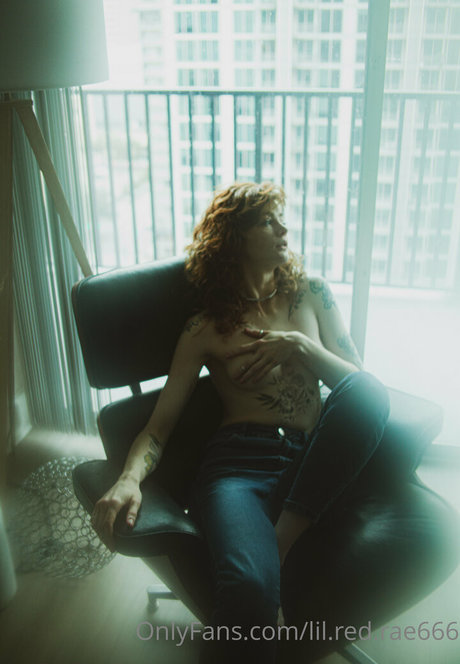 lil red rae666 star art gallery