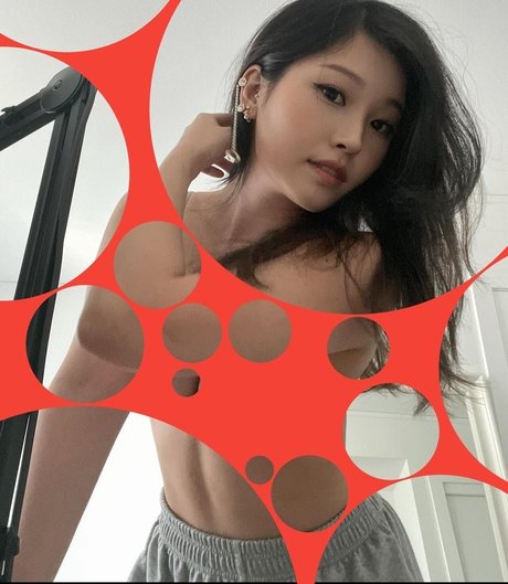 Kang Hee Yoon free pornstar picture