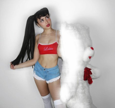 Ashleyrqe erotic actress archive