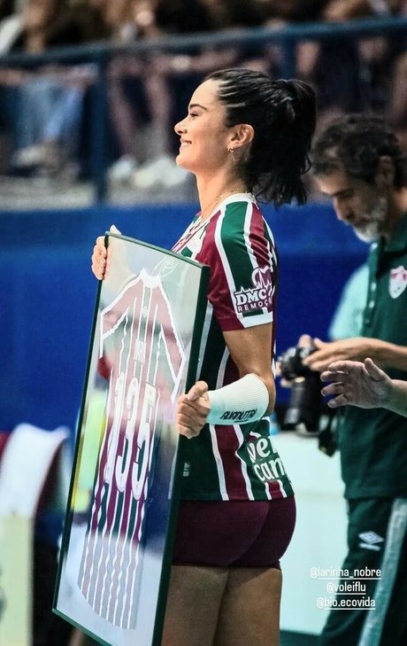 Lara Nobre model picture