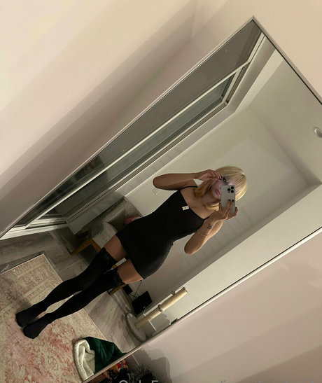 Jenniferchexk sexy pornstar picture