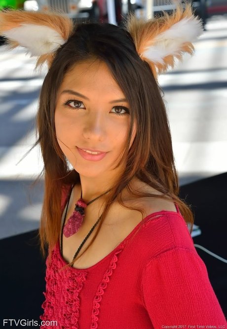 Melody Wylde star pretty pictures