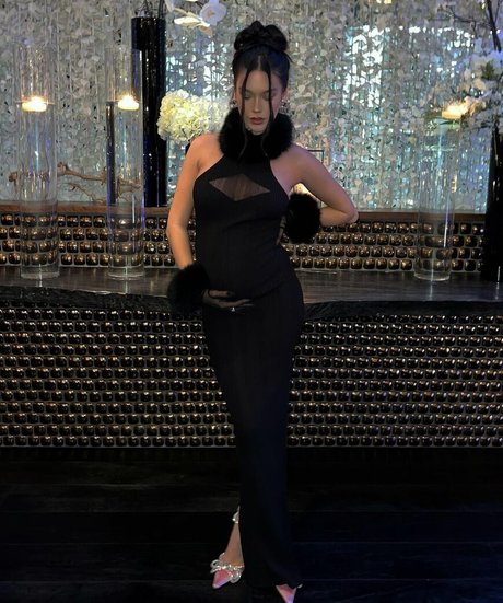 Amanda Steele star sexy photos