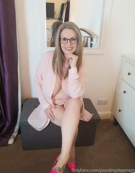 glamgran56 Profile pic